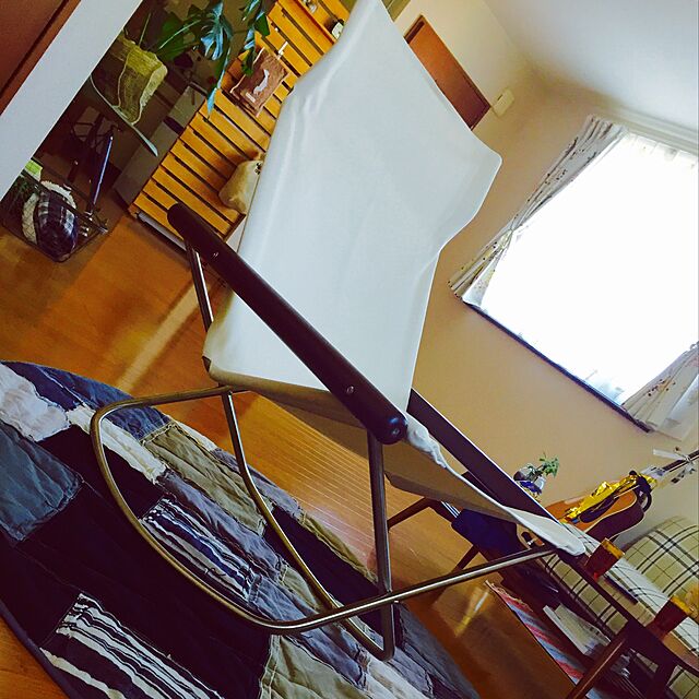 Akariの藤栄-ニーチェアX ロッキング ダークブラウンホワイト【日本製】の家具・インテリア写真