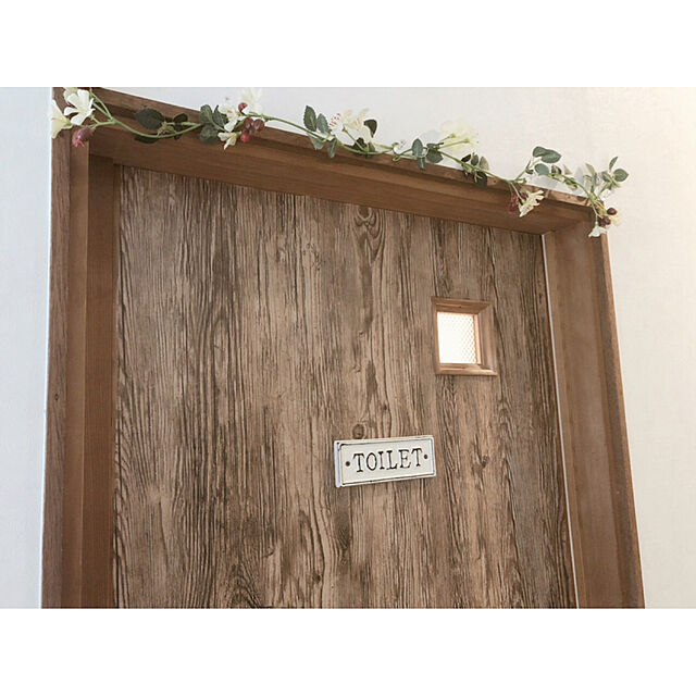 erityの明和グラビア-貼ってはがせる! DOOR DECO 室内用ドア装飾シート 粗木 88cm×210cm DOD-01賃貸住宅 リノベーション 日本製の家具・インテリア写真