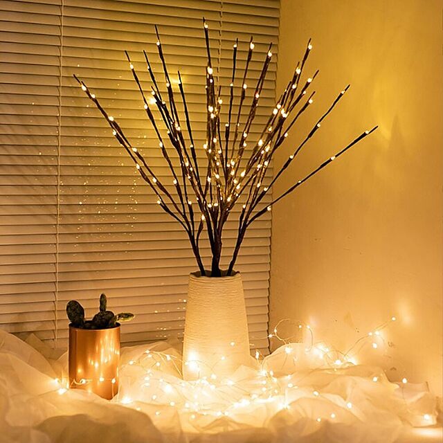 aiojapanの-照明 LED 木の枝 ライト 飾り イルミネーション 電池式 デコレーション 新年 結婚式 誕生日 祝日 DIY 飾り付け 飾り 華やか おしゃれ クリスマスの家具・インテリア写真