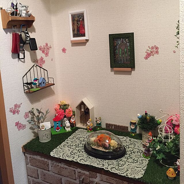 ponsのLucca-ウォールステッカー コスモス・花と蝶 花 フラワー 北欧 シール 壁紙 かわいい おしゃれの家具・インテリア写真