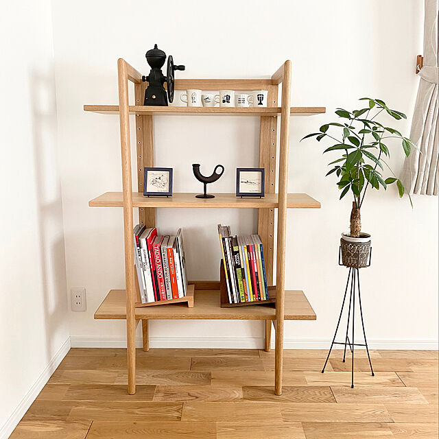 mucilindaの-斜め ブックエンド 木製 本立 ななめ 倒れない ブックスタンド おしゃれ かわいい [Bookend4]の家具・インテリア写真
