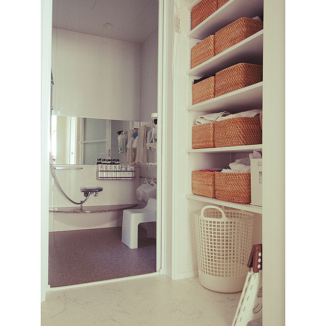 rika.i.houseの藤栄-フレディ・レック　ウォッシュサロン　ランドリーバスケットの家具・インテリア写真