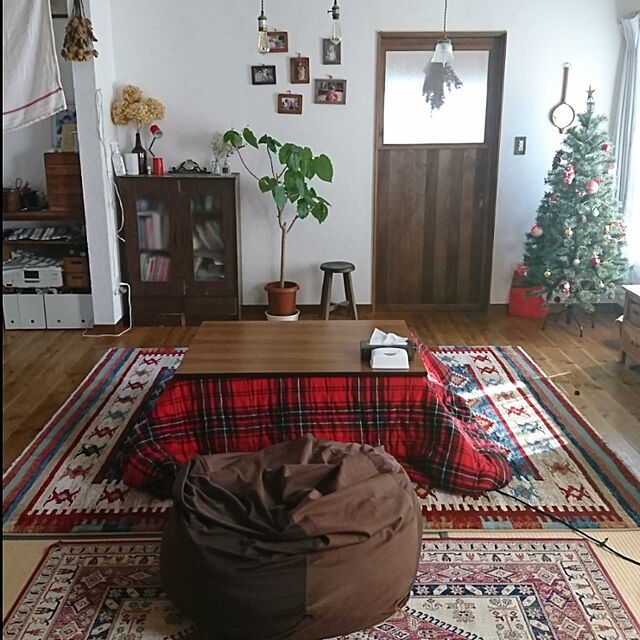 akooの-カーペット おしゃれ ウィルトン織 ラグ 「 プルメリア 」 約200×250cm 3畳 ブラウン グレー アイボリー 絨毯 ウィルトン ラグ 畳める ラグマット 北欧 汚れにくい ラグ イケヒコの家具・インテリア写真