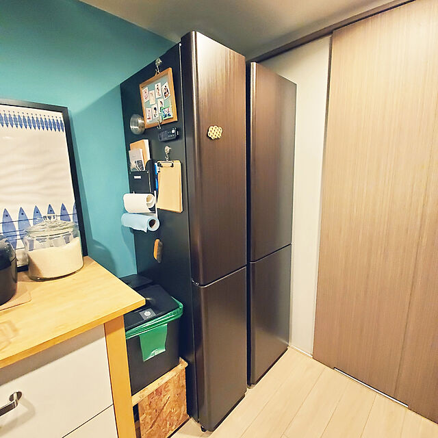 ynecoの-アクア　AQUA　4ドア512L冷蔵庫　AQR−TZ51J（T）　ウッドブラウン （標準設置無料）の家具・インテリア写真