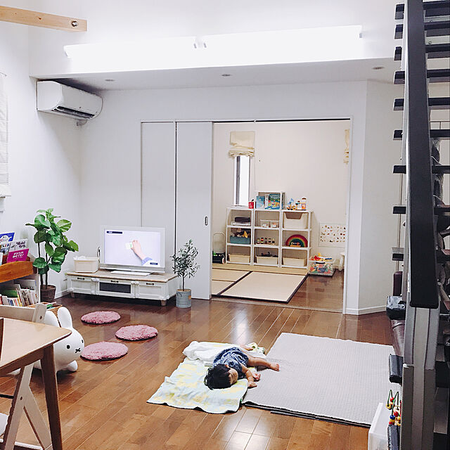 Mayuの-ラック 3段 収納棚 収納 カラーボックス 組立品 カタス 日本製 （ オープンラック シェルフ ディスプレイラック プラスチック フリーラック 棚り棚 飾る 棚 シンプル おしゃれ ）の家具・インテリア写真