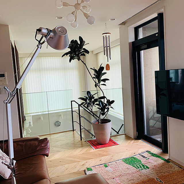 Kinacoの-＜ミケーレ・デ・ルッキ　リプロダクト＞トロメオ フロアスタンド シルバーの家具・インテリア写真