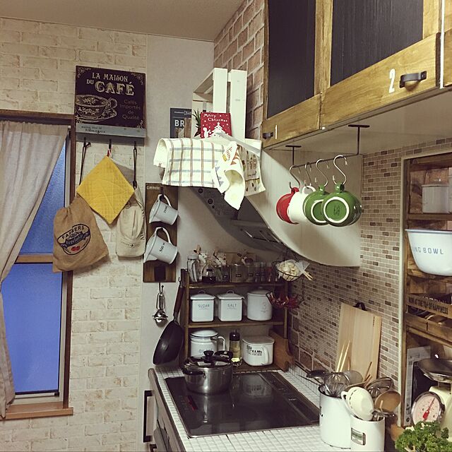 konnakanjiの-ホーロー マグカップ 「CAFE」デザイン 琺瑯 ホワイト/おしゃれの家具・インテリア写真