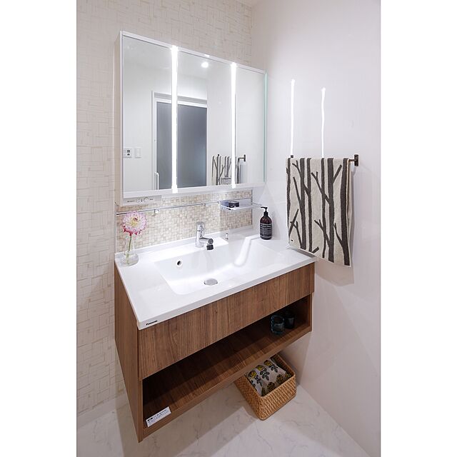 mokosoleilの-【日本製】真鍮 タオルハンガー W400 [ D.Brass ] タオル掛け トイレ 洗面所 バスルーム 壁 バーの家具・インテリア写真