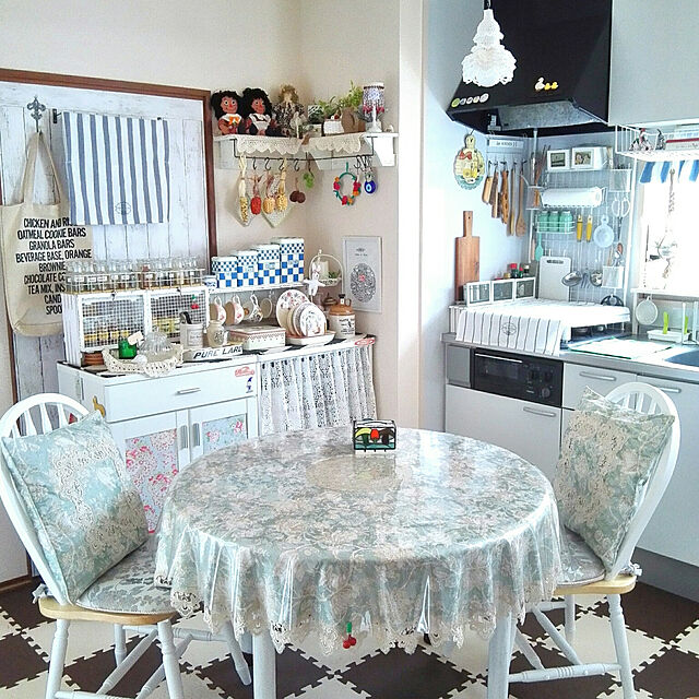 faunの-テーブルクロス 約150cm　撥水加工ジャカード織 キッチン　リビング　テーブルリネン　ターコイズの家具・インテリア写真