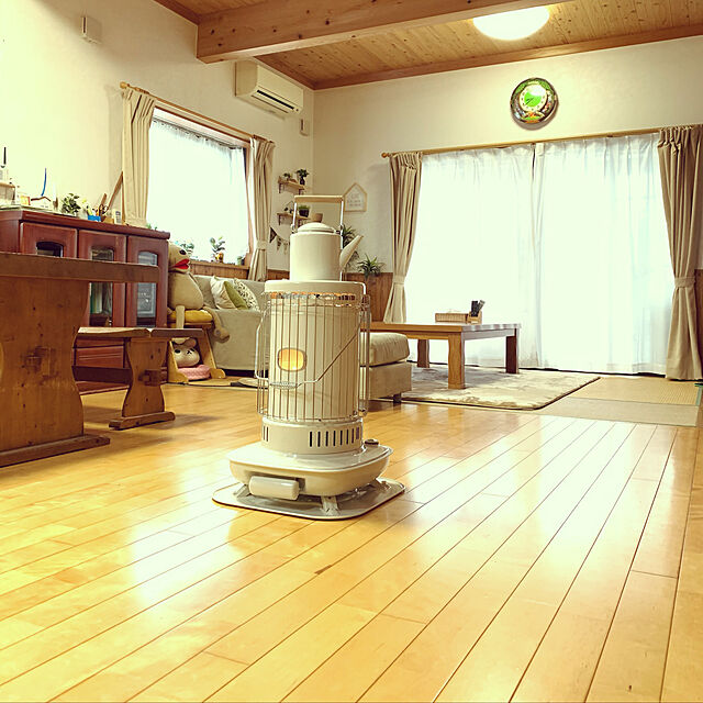 misarikuのニトリ-ウレタン入り吸湿発熱+蓄熱ラグ(Nウォームo-i BE 200X240) の家具・インテリア写真