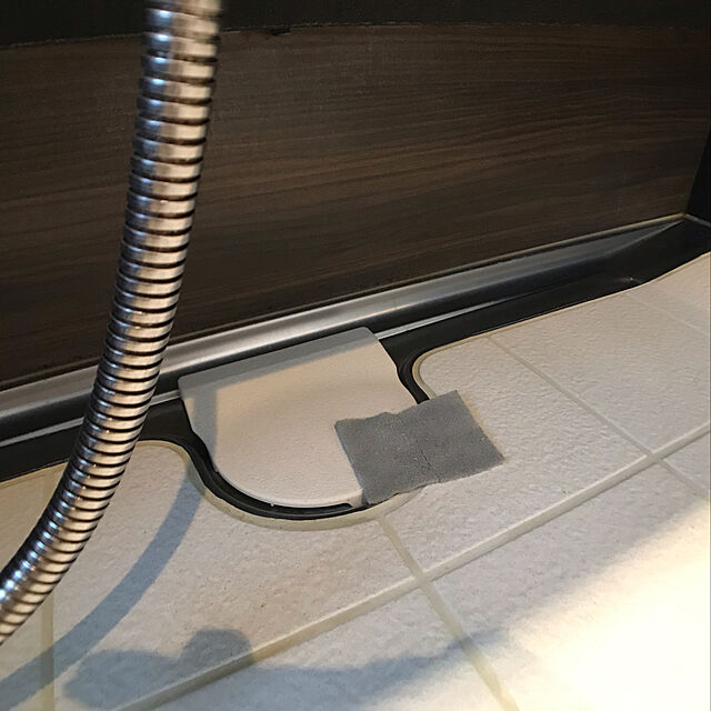 miiiのタカラスタンダード(Takara Standard)-[41282582・MGSB フロイスフック(W)]タカラスタンダード マグネット収納 どこでもラック スクエアタイプ 風呂イスフック 浴室用 カラー：ホワイトの家具・インテリア写真
