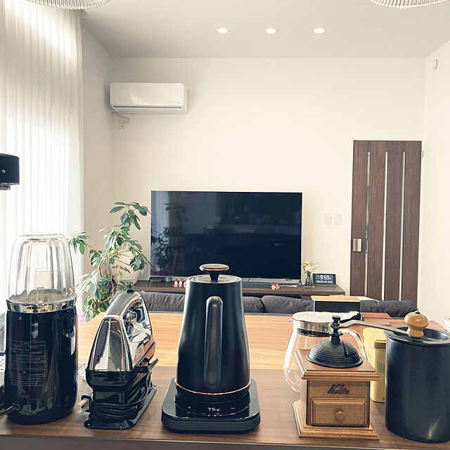 tomokokoの-コーヒー豆 キャニスター おしゃれ コーヒー 日本製 シンプル 磁器 美濃焼 キッチン 黒 ブラック コレス coresの家具・インテリア写真