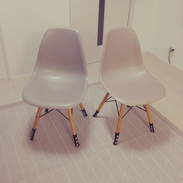 Masumiの-【送料無料】不朽の名作！イームズチェアDSW木脚 イームズDSW 単品 リプロダクト製品 Eames chair 滑り止め付き スタイリッシュダイニングチェア 椅子 木製 木脚 木足 デザインチェア シンプルの家具・インテリア写真