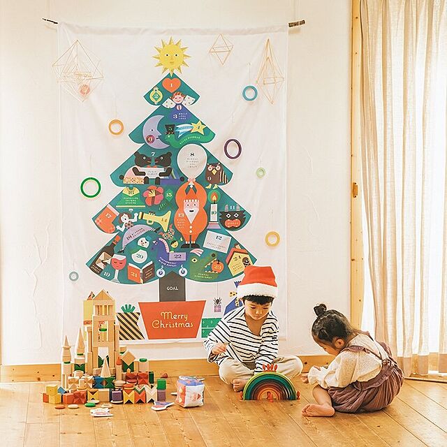 nunocoto-fabricのnunocoto fabric-クリスマスツリータペストリー【すごろくリスマス】：tupera tupera ツペラ ツペラの家具・インテリア写真
