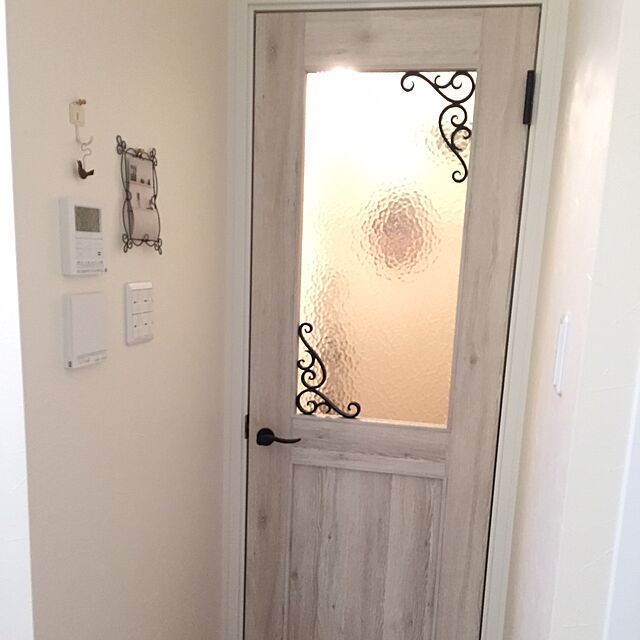 lzumikanの-室内ドア ファミリーラインパレット 標準ドア FTH-CM8 LIXIL/TOSTEMの家具・インテリア写真