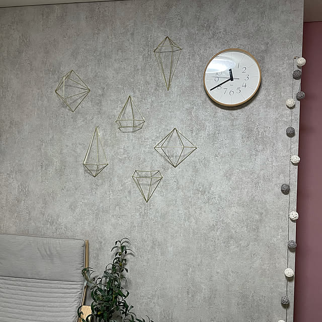 写真付きレビュー 壁紙 のり付き ピンク スモーキーピンク ビビット ピンク 無地 くすみピンク コーラルピンク 壁紙 クロス 抗菌 消臭 汚れ防止 キズに強い おしゃれ 壁紙 壁紙張り替え 大人女子 韓国風インテリア パステルピンク Diy アクセントクロス リフォーム 国産