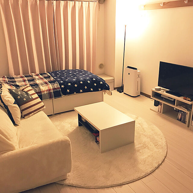 miu.666のニトリ-布張りカジュアルソファ(パック2 BE) の家具・インテリア写真