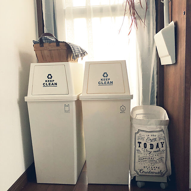 Kaeru-Mamaの東谷-ゴミ箱 スタッキングペール スリム 分別 ふた付き ダストボックスの家具・インテリア写真