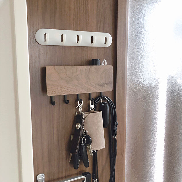 erikaの山崎実業-【YAMAZAKI/山崎実業】　Magnet key hook with a holder RIN　ホルダー付きマグネットキーフック リンの家具・インテリア写真