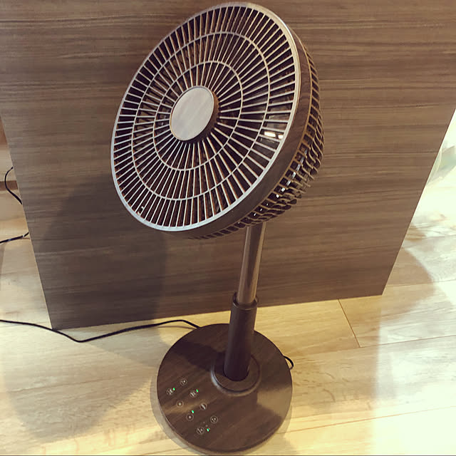 写真付きレビュー 扇風機 Dcモーター サーキュレーター おしゃれ 静音 2way 木目 小型 コンパクト リビング Dc扇風機 首振り 7枚羽 静か 換気 タイマー リモコン 1年保証の通販商品 口コミ情報 Roomclipショッピング 写真付きレビュー 扇風機 Dcモーター サーキュレーター おしゃれ 静音 2way 木目 小型 コンパクト リビング Dc扇風機 首振り 7枚羽 静か 換気 タイマー リモコン 1年保証の通販商品 口コミ情報 Roomclipショッピング
