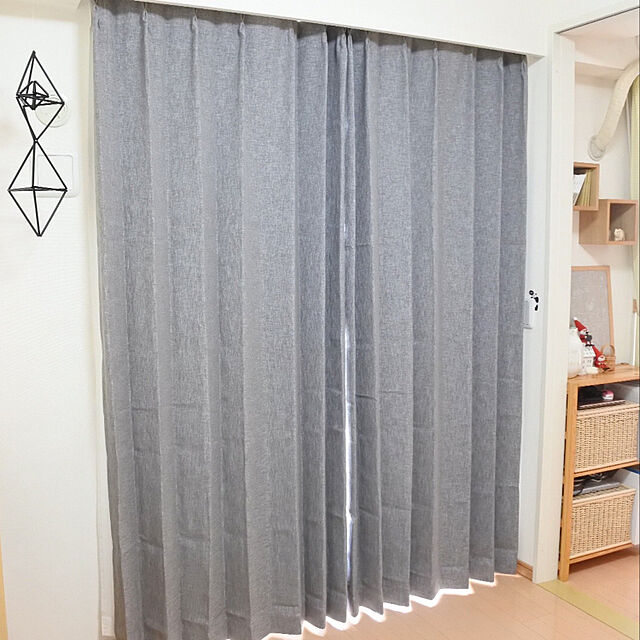 rakudaのニトリ-遮光2級カーテン(レーナ グレー 100X220X2) の家具・インテリア写真