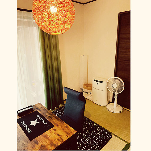 akipuのニトリ-遮光2級カーテン(スロウ ターコイズブルー 100X140X2) の家具・インテリア写真
