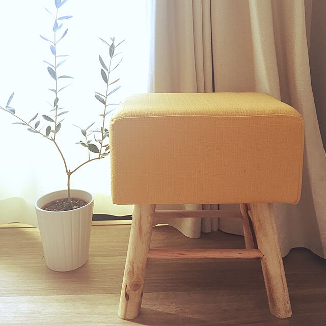 chihiroのUNE BONNE-UNE BONNE(ウネボネ) スツール 同カラー2脚セット 木製 北欧 椅子 イス チェア オットマン 1人掛け ブルーの家具・インテリア写真