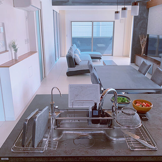 ntayの新輝合成-カインズ 大理石調 軽量デザインまな板 抗菌 耐熱 両面 滑り止め 食洗器対応 日本製 カッティング ボード (Ｌサイズ 230ｘ340)の家具・インテリア写真