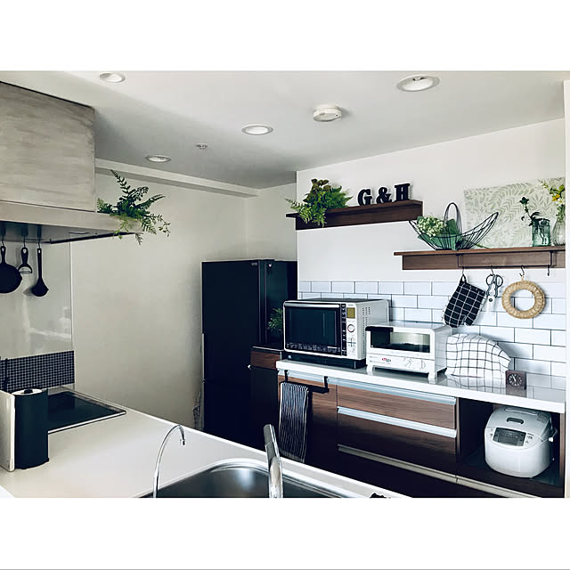 murakamihirokoの無印良品-【SALE】 無印良品 壁に付けられる家具・棚・幅88cm・ウォールナット材 良品計画の家具・インテリア写真