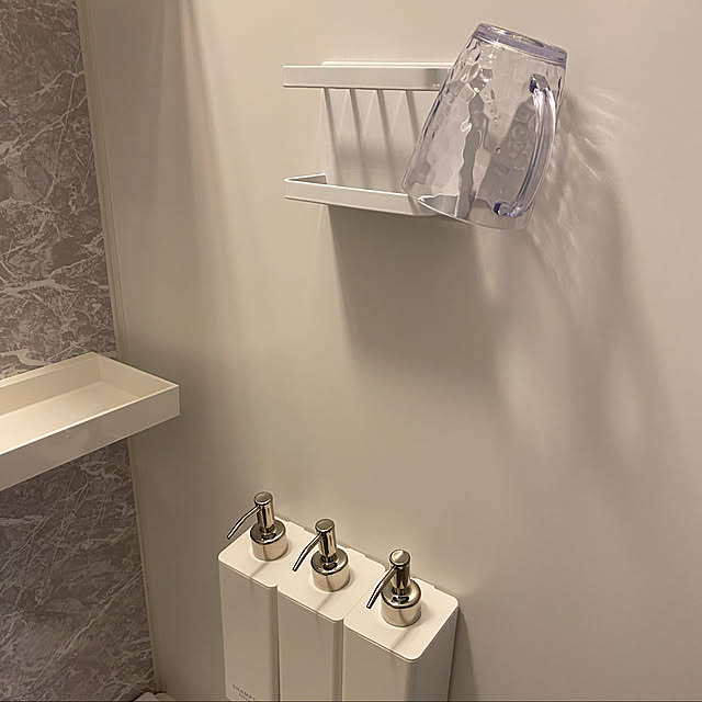 i-chanの山崎実業-マグネットバスルームトゥースブラシスタンド タワー / Magnet Bathroom Toothbrush Stand tower【あす楽対応】マグネットバスルームラック tower マグネット バスルーム ラック 収納 棚 お風呂 山崎実業 おしゃれの家具・インテリア写真