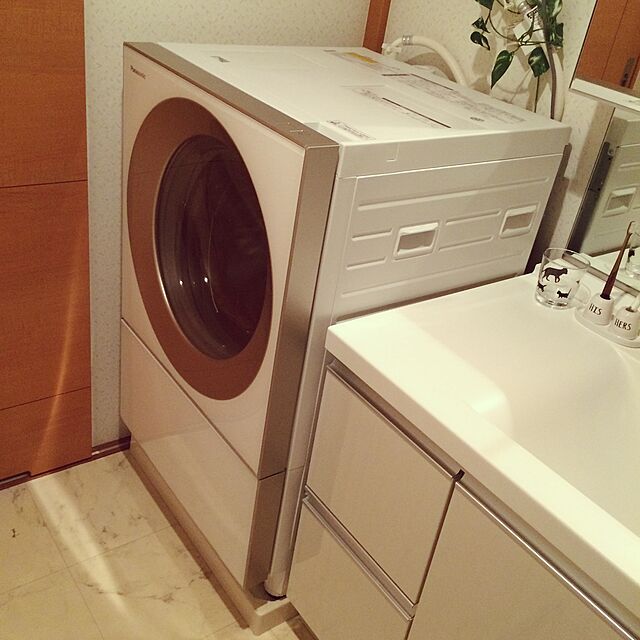 mimoの-【標準設置費込み】 パナソニック NA-VS1000R-N ［右開き］ ドラム式洗濯機 （洗濯10.0kg） 「キューブル」 NA-VS1000R-N ノーブルシャンパン[NAVS1000RN]の家具・インテリア写真