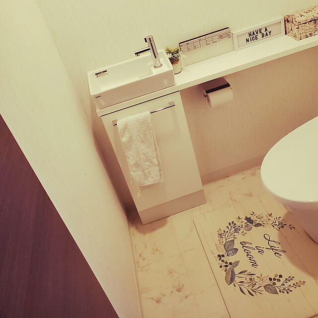 soraのニトリ-拭けるトイレマット(リース) の家具・インテリア写真