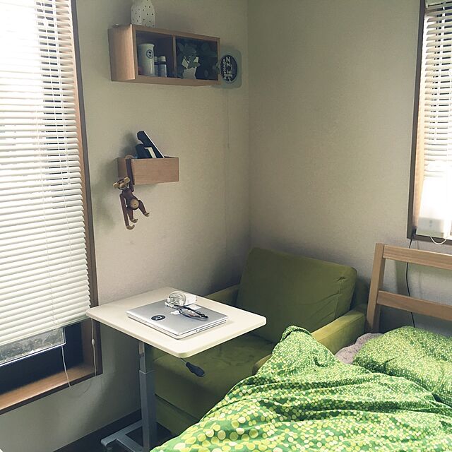 Mayumiの無印良品-無印良品　壁に付けられる家具・箱・幅４４ｃｍ・オーク材　幅４４×奥行１５．５×高さ１９ｃｍの家具・インテリア写真