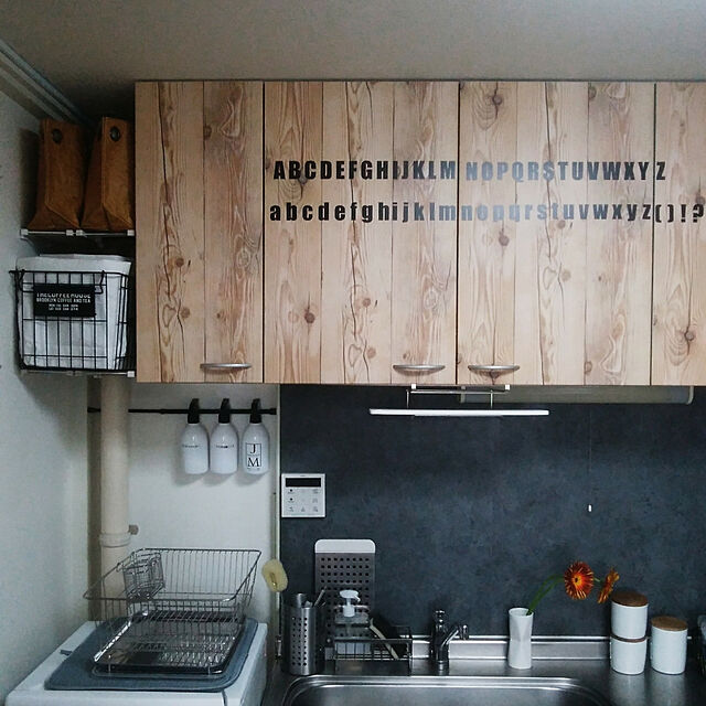 miwaの-斜めトレイ付き洗剤・スポンジラック 【自然にシンクに水が流れる】の家具・インテリア写真