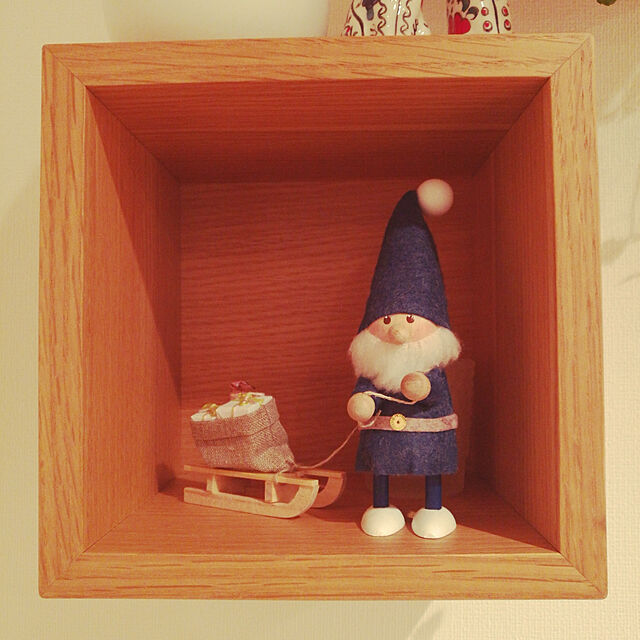 Ko_Yのピーオーエス-NORDIKA nisse ノルディカ ニッセ クリスマス 木製人形（そりをひいたサンタ／ブルー／NRD120084) 【北欧雑貨】の家具・インテリア写真