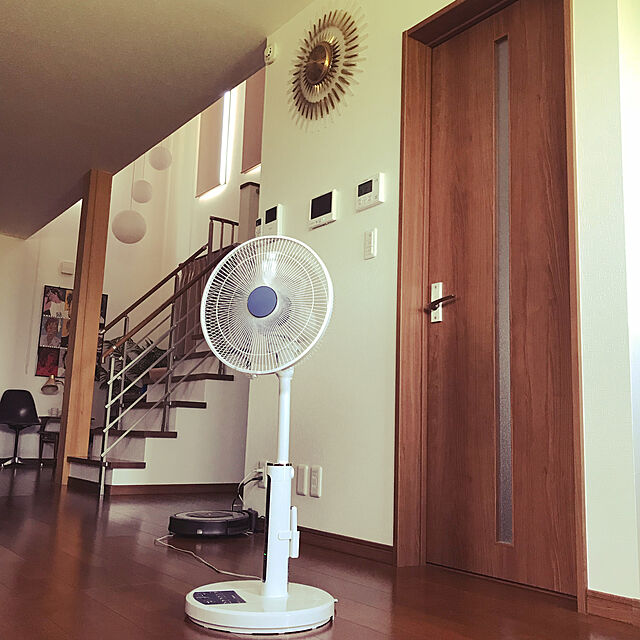billyballyの日立グローバルライフソリューションズ-日立 扇風機 リモコン付 風量4段階 8枚羽根 やさしい微風(うちわ風) 減灯&消音 HEF-130Rの家具・インテリア写真