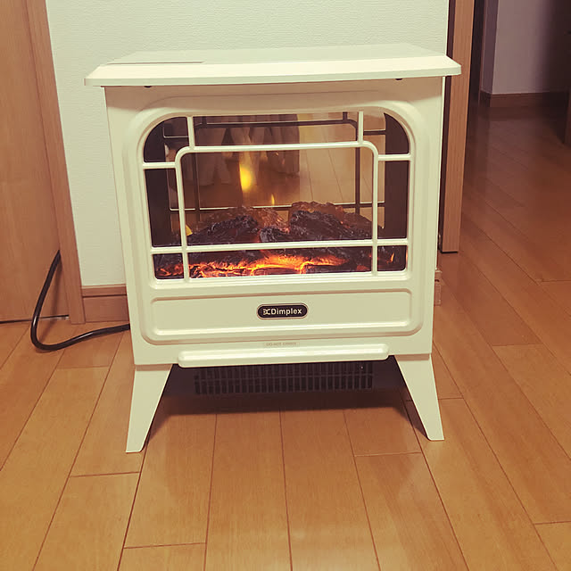 pppのバーグマン-【全品共通10％クーポンあり】Dimplex　電気暖炉　Dinky stove DNK12　【正規品】の家具・インテリア写真