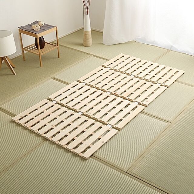 SMB_selectionのホームテイスト-すのこベッド四つ折り式　檜仕様(ダブル)【涼風】の家具・インテリア写真