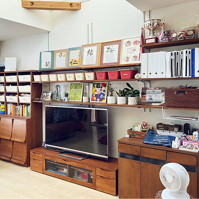 ayaの-【大型商品送料無料】あたたかみのあるアルダー材のフラップ本棚の家具・インテリア写真