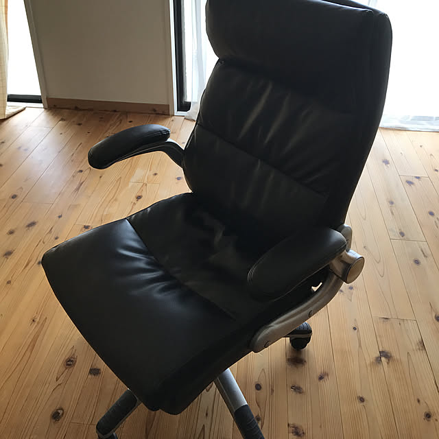 ニトリワークチエアクラウズPCV BK