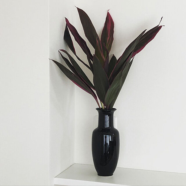 BIKI.の-【アウトレット】黒筒型花瓶（高さ30.7cm）の家具・インテリア写真