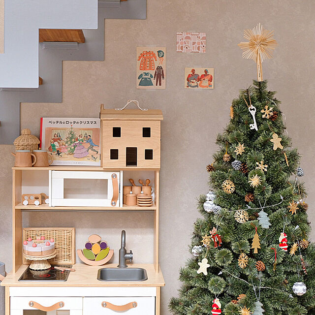 shiiiの-クリスマスツリー 150cm ヌードツリー もみの木 単品 おしゃれ 北欧 松ぼっくり付き【オーナメント LED ライト 飾り なし】の家具・インテリア写真