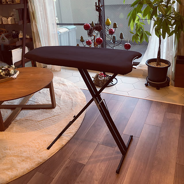 nutschanのtower-軽量スタンド式アイロン台 IRONING BOARD アイロン台/アイロンボード/自立式/折り畳み式の家具・インテリア写真