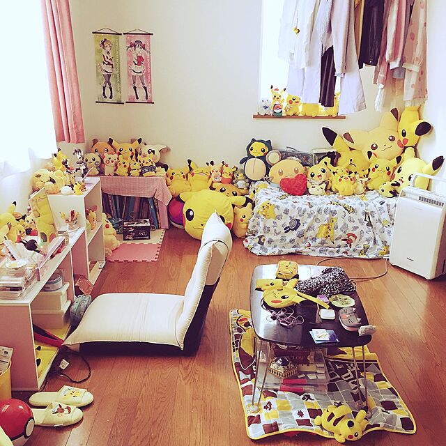pikachu10の-ポケモンセンターオリジナル 着ぐるみピカチュウマスコット ポケパルレのみがわり / -の家具・インテリア写真
