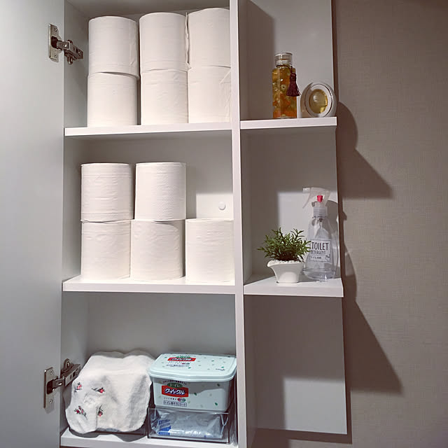 hirokichiの-ファブリーズW消臭 トイレ用 置き型 シトラス・スプラッシュ 6ml 消臭剤 P＆Gの家具・インテリア写真