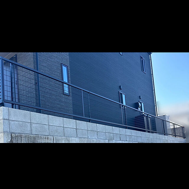 Mamiの-メッシュフェンス LIXIL(リクシル) TOEX アルメッシュフェンス1型 フェンス本体 H800 ガーデン DIY 塀 壁 囲い 境界 屋外の家具・インテリア写真