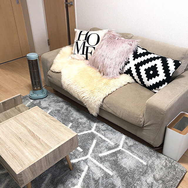yuccoco_roomのイデアインターナショナル-ブルーノ カーボンファンヒーター ノスタルストーブ ラージ プラス (グレージュ)の家具・インテリア写真