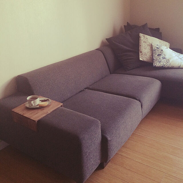 machaの-■NOYES ノイエス■Decibel デジベルシリーズ 本革レザー カウチ ソファの家具・インテリア写真