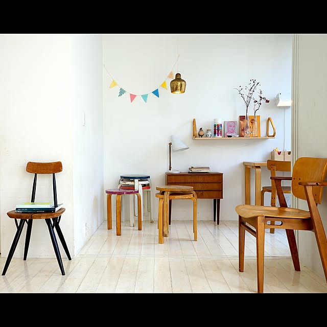 Design papa Ka-tuのセンプレデザイン-ピルッカ チェア / pirkka chair (Artek / アルテック) 椅子 ダイニングチェア ダイニング ダイニング椅子 おしゃれ 在宅ワーク アンティーク 木製 家具 白 ホテル カフェ インテリア リビングルーム クッション カバーの家具・インテリア写真