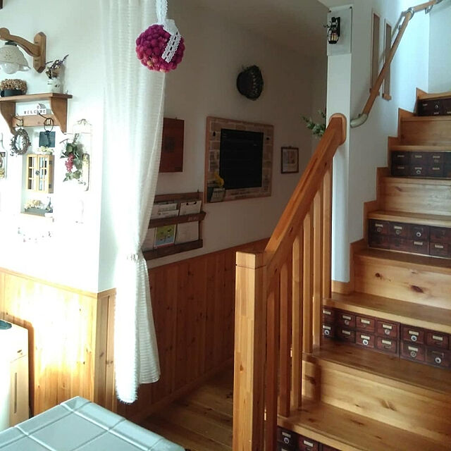 akkiiiのニトリ-遮像レースカーテン(パミュ 100X198X2) の家具・インテリア写真